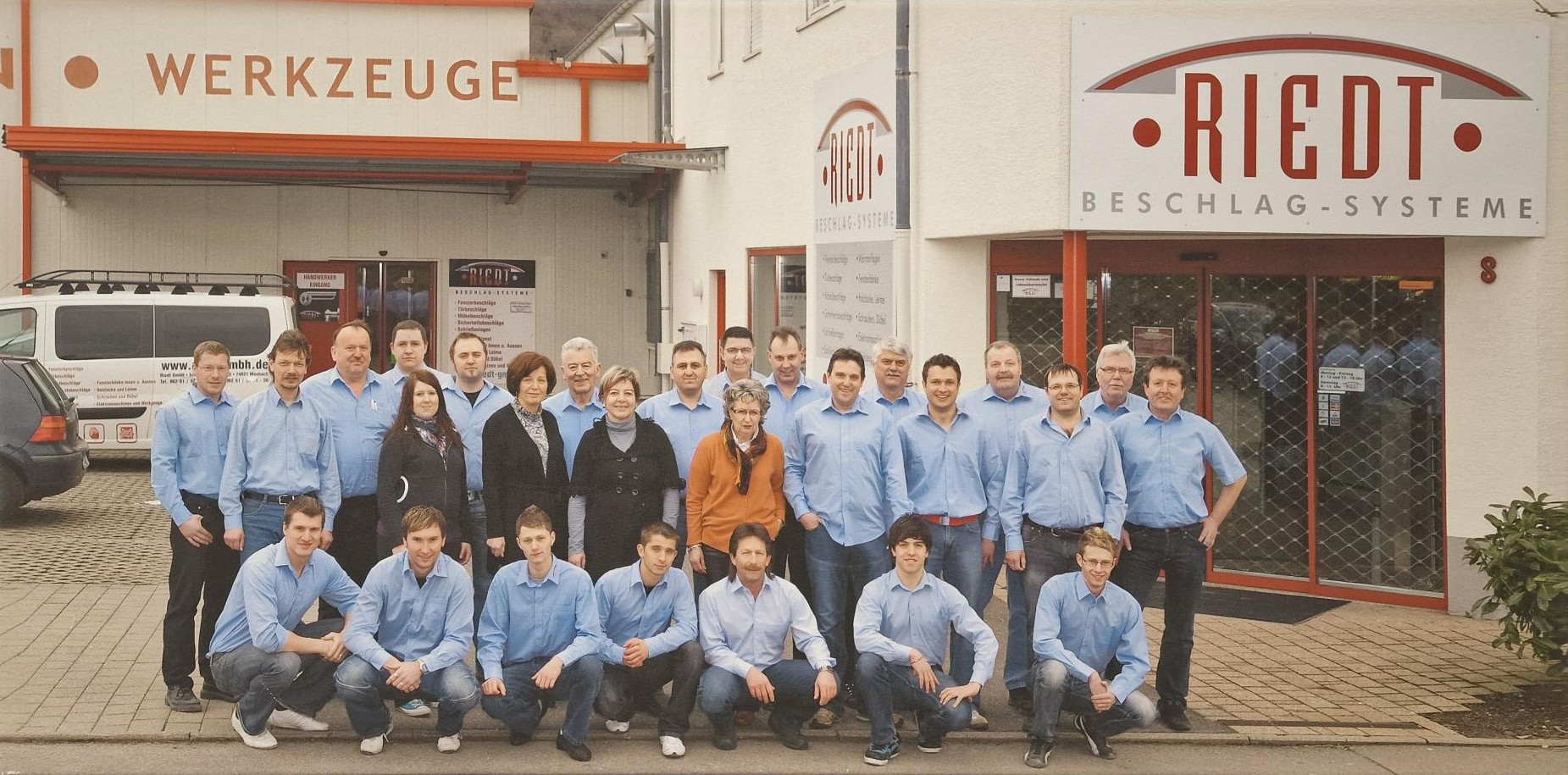 Belegschaft der Riedt GmbH beim 75-jährigen Jubiläum im Jahr 2011