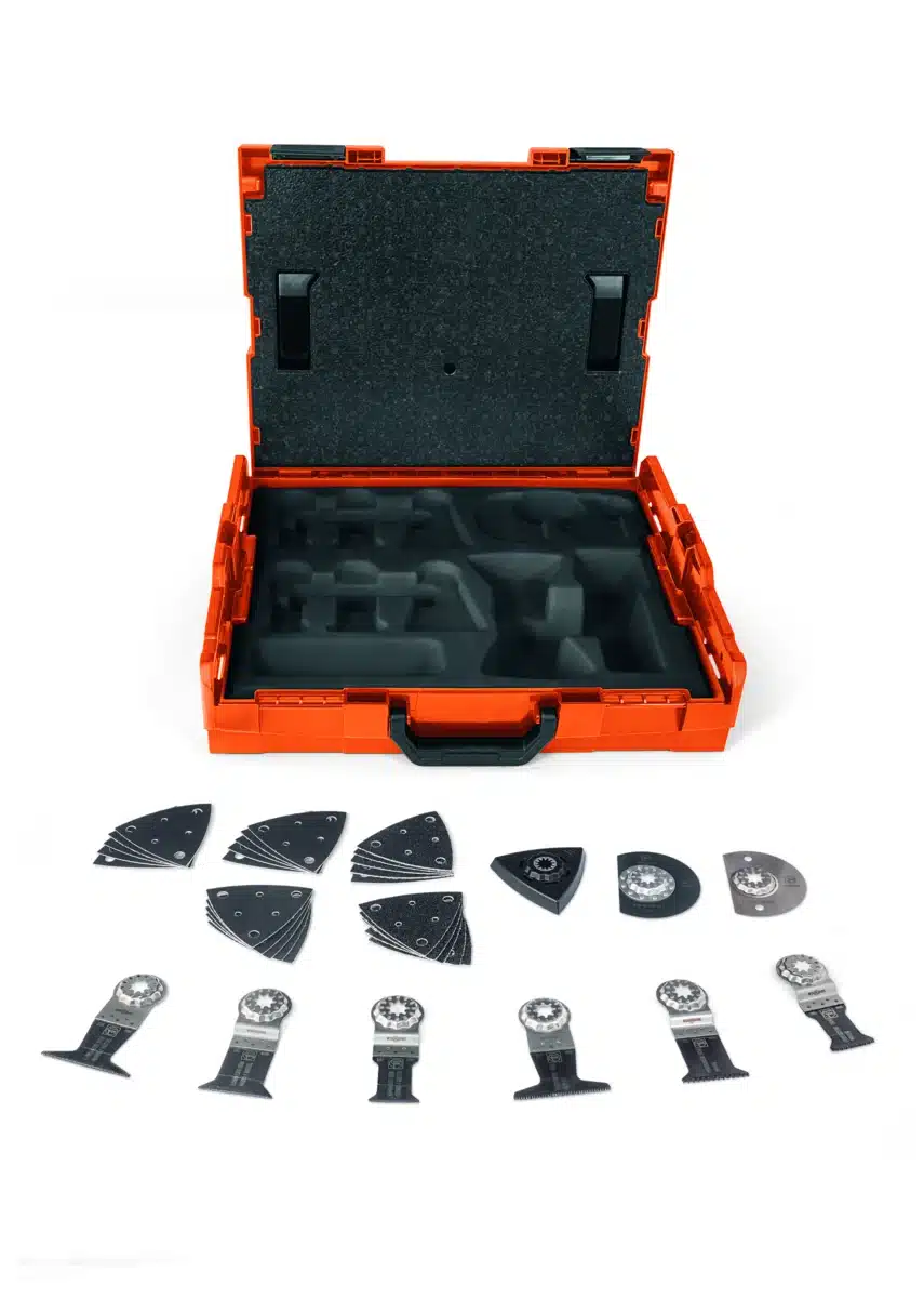 Offene FEIN Starlock L-BOXX 102 mit Sägeblättern, Schleifzubehör und weiteren MultiTool-Zubehören